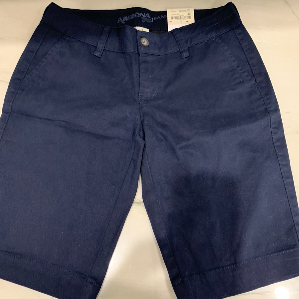 NWT  Arizona Jean Co SZ 5 navy shorts